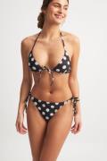 NA-KD Swimwear Bikinitrosa med knytband - Dotted