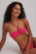 NA-KD Swimwear Bikinitopp med kryss fram - Pink