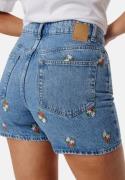 Pieces Pcsky HW Embroidery Shorts Light Blue Denim XS