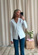 BUBBLEROOM V-neck Shaped Blazer Offwhite 46