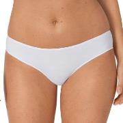 Triumph Trosor Lovely Micro Brazilian Thong Vit Medium Dam