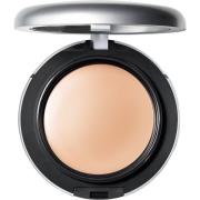 Studio Fix Tech Cream-To-Powder Foundation, 10 g MAC Cosmetics Foundat...
