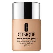 Clinique Even Better Glow Light Reflecting Makeup SPF15 Vanilla #