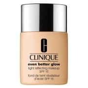 Clinique Even Better Glow Light Reflecting Makeup SPF15 Meringue