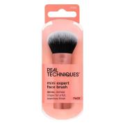Real Techniques Mini Expert Face Brush