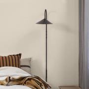 ferm LIVING Arum Swivel Tall vägglampa, svart, stickpropp