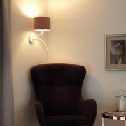 Duolla Roller vägglampa, Soro, vit/rosa, läslampa