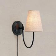 Markslöjd vägglampa Amar, beige/svart, stickkontakt, E14