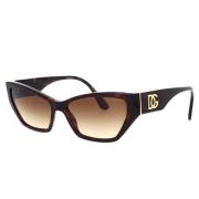 Dolce & Gabbana Cat-Eye Solglasögon med Guld Logodetalj Brown, Dam
