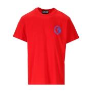 Versace Jeans Couture Lyxig V-Emblem Röd T-Shirt för Män Red, Herr