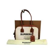 Burberry Vintage Skulderväska som är begagnad Brown, Dam