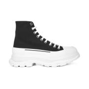 Alexander McQueen Svarta Tread Slick High-Top Sneakers Black, Herr