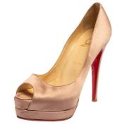 Christian Louboutin Pre-owned Pre-owned Satin klackskor Beige, Dam