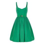 Kocca Klänning med bred halsringning och samlad kjol Green, Dam