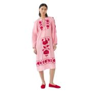 Antik Batik Klänning med handbroderade silke detaljer Ila Pink, Dam