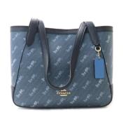 Coach Pre-owned Pre-owned Canvas axelremsvskor Blue, Dam