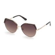 Guess Stiliga solglasögon med gradientbruna linser Brown, Dam