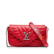 Louis Vuitton Vintage Pre-owned Laeder crossbodyvskor Red, Dam