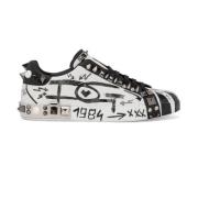 Dolce & Gabbana Svart och vit läder sneakers med nitar White, Dam