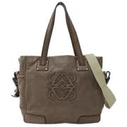 Loewe Pre-owned Pre-owned Tyg axelremsvskor Brown, Dam