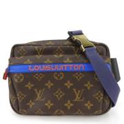 Louis Vuitton Vintage Pre-owned Tyg louis-vuitton-vskor Brown, Dam