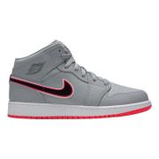 Nike Begränsad upplaga Air Jordan 1 Mid Gray, Dam