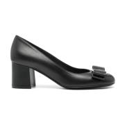 Salvatore Ferragamo Svart Häl Pumps med Bågdetalj Black, Dam