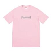 Kaws Begränsad upplaga Kritbox Logo Tee Pink, Herr