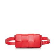 Bottega Veneta Vintage Pre-owned Laeder crossbodyvskor Red, Dam