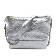 Chanel Vintage Pre-owned Laeder axelremsvskor Gray, Dam