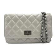 Chanel Vintage Pre-owned Laeder kuvertvskor Gray, Dam