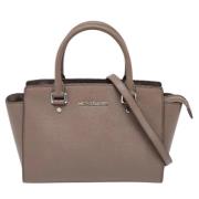 Michael Kors Pre-owned Pre-owned Laeder totevskor Beige, Dam