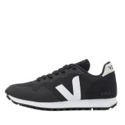 Veja Svart Vit B-Mesh Sneakers Black, Herr