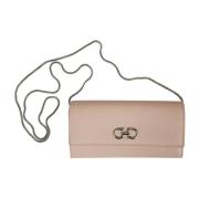 Salvatore Ferragamo Snygg Chain Wallet Pink, Dam