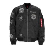 Alpha Industries Svart Bomberjacka med Patches Black, Herr