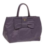 Prada Vintage Pre-owned Nylon handvskor Purple, Dam