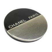 Chanel Vintage Pre-owned Plast broscher Black, Dam