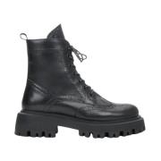 Estro Svarta ankelboots för kvinnor med snören av äkta läder Black, Da...