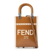 Fendi Stilren Läder Väska för Dagligt Bruk Beige, Dam