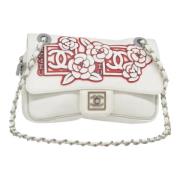 Chanel Vintage Pre-owned Nylon chanel-vskor White, Dam