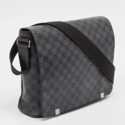 Louis Vuitton Vintage Pre-owned Belagd canvas axelremsvskor Black, Dam