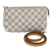 Louis Vuitton Vintage Pre-owned Canvas kuvertvskor White, Dam