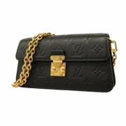 Louis Vuitton Vintage Pre-owned Tyg axelremsvskor Black, Dam