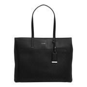 Calvin Klein Logo Charm Tote Bag med Magnetstängning Black, Dam