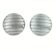 Chanel Vintage Pre-owned Metall rhngen Gray, Dam