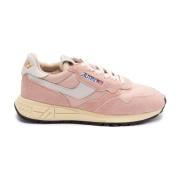 Autry Beige Sneakers för en stilren look Beige, Dam