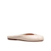 Maison Margiela Handgjord läderballerina mule i mjölk Beige, Dam