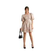 DRY LAKE Short Dresses Beige, Dam