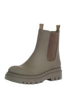 Chelsea boots