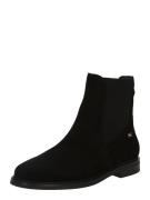 Chelsea boots